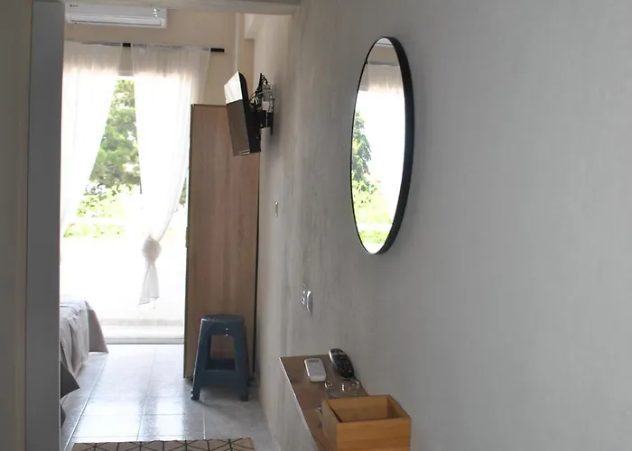 Sun & Sea Néa Irákleia