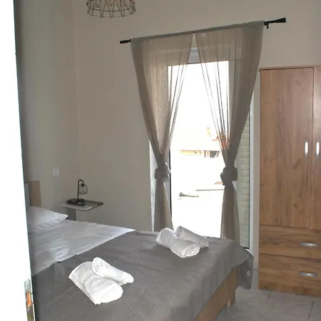 Sun & Sea * نيا إيراكليا