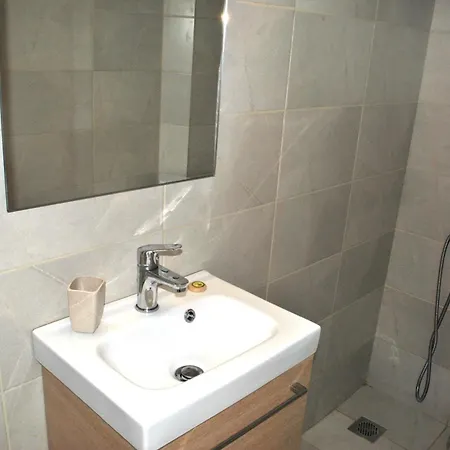 Sun & Sea نيا إيراكليا